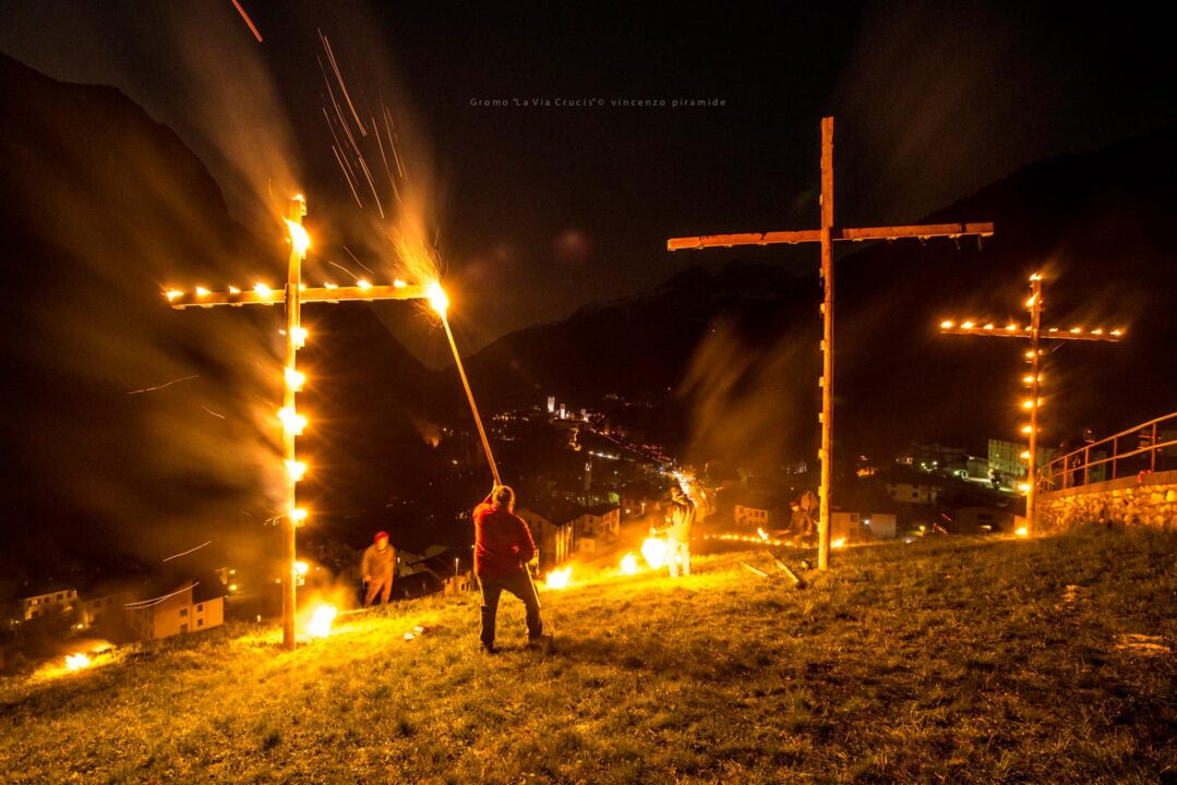thumbnail Processione del Venerdì Santo a Gromo