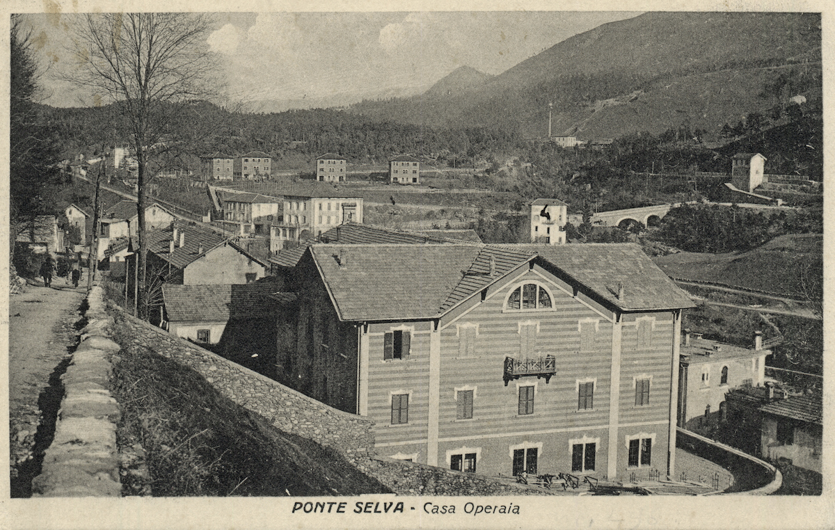  width=