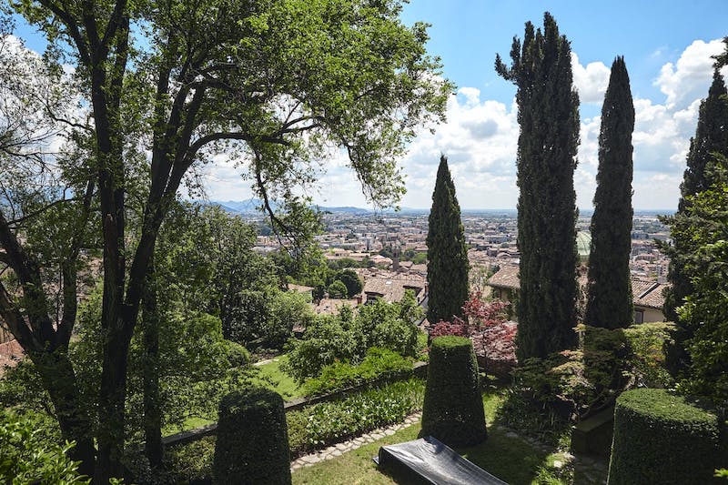 thumbnail Visita a Palazzo Moroni: le sale, i dipinti e i giardini
