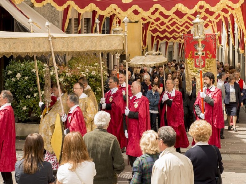 thumbnail Processione del Corpus Domini