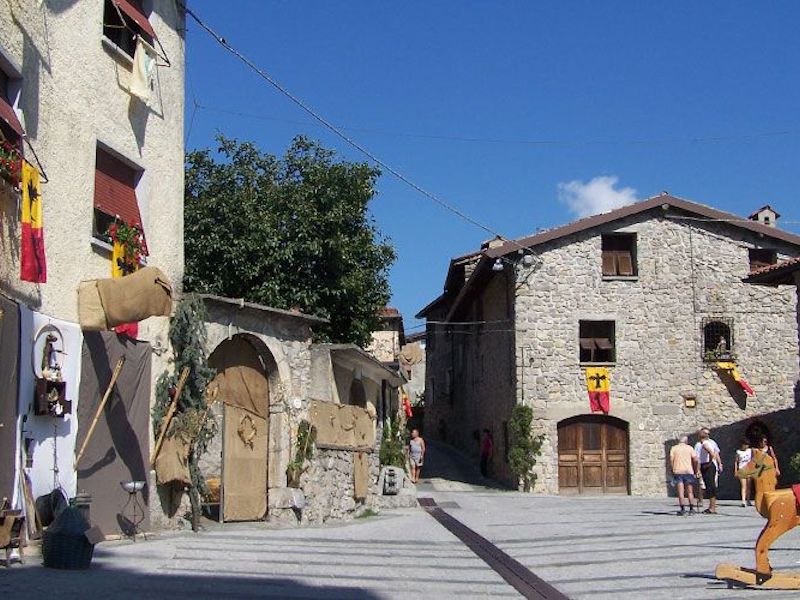 thumbnail Visite guidate all’aperto a Bianzano – 3° appuntamento