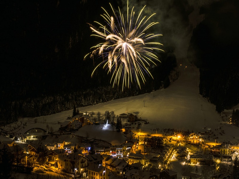 thumbnail Fiaccolata di fine anno a Schilpario