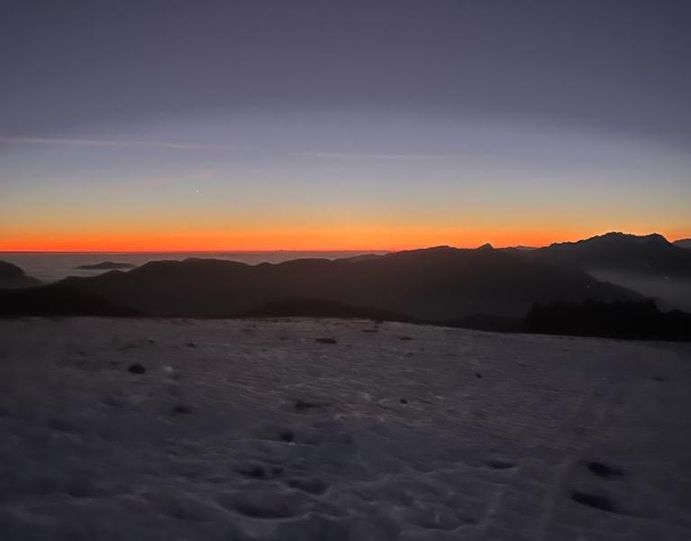 thumbnail Ciaspolata al tramonto al Rifugio Magnolini