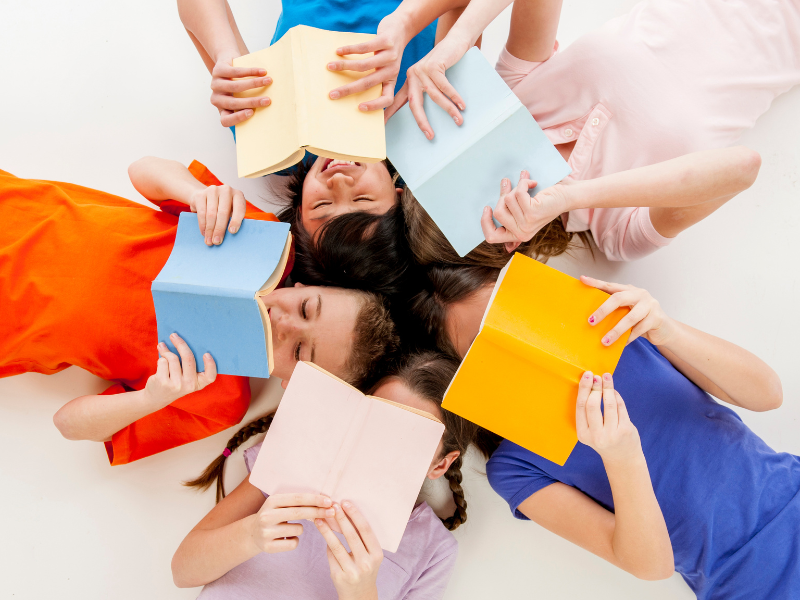 thumbnail Letture per bambini in biblioteca