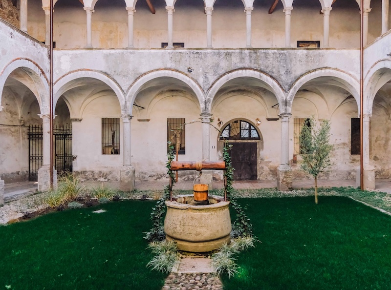 thumbnail In Chiostro | Scopri La Ripa