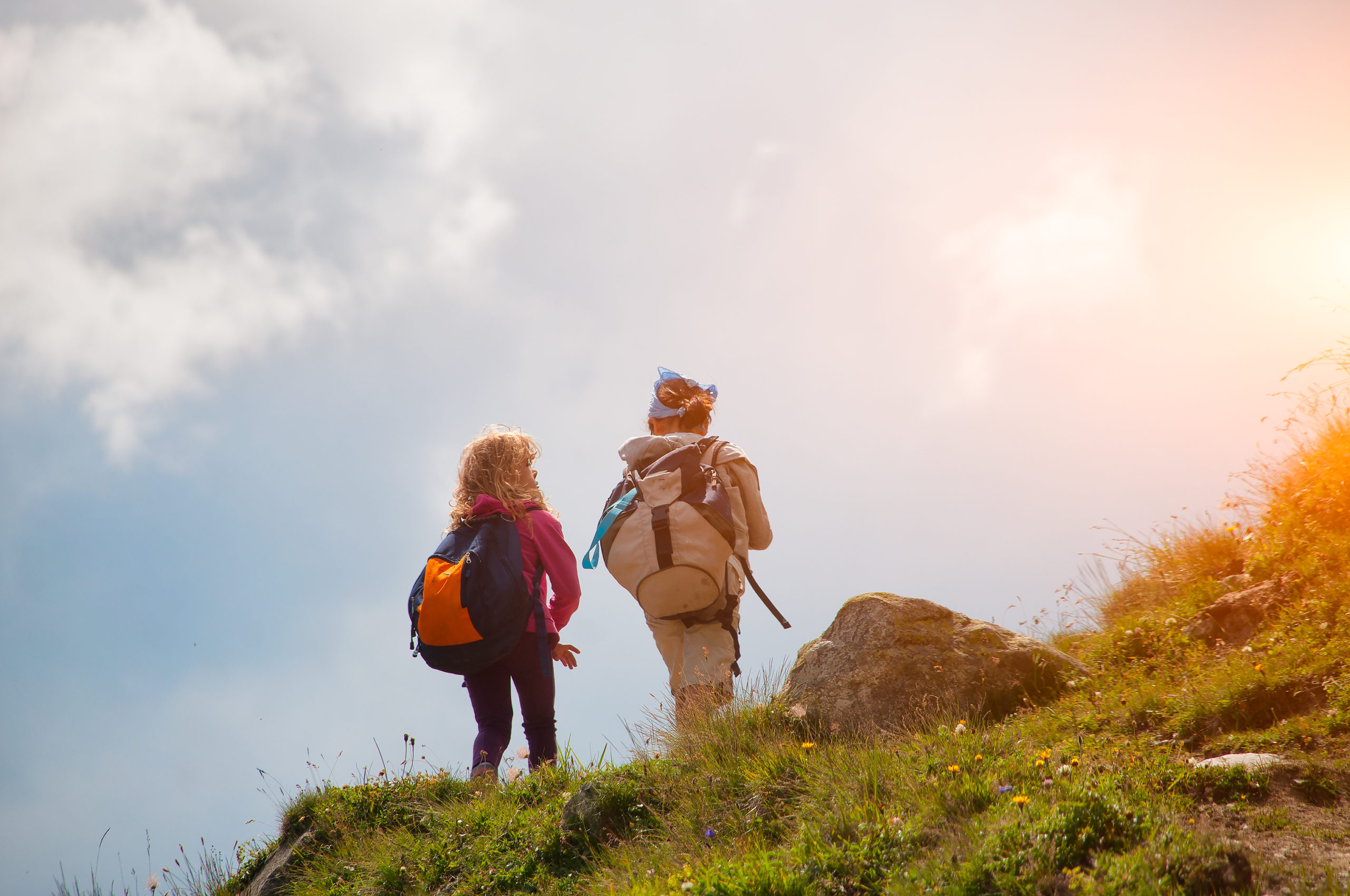 Little girls do trekking