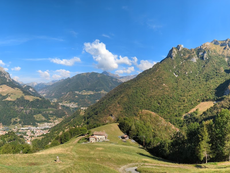 thumbnail Itinerari di poesia geografica |  Piazzolo