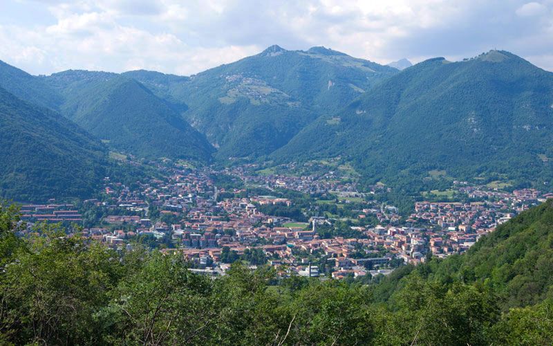 thumbnail Trekking in Valle del Lujo sui passi del Moroni
