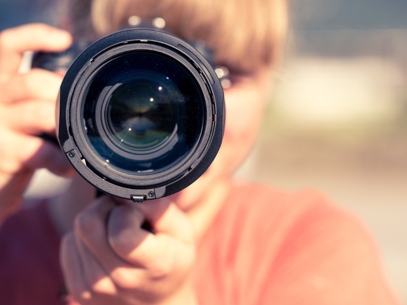 thumbnail Laboratorio di fotografia “Chi sei quando scatti?”