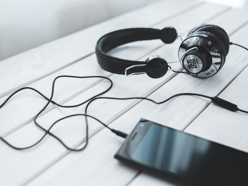 thumbnail Officine musicali: quale musica ascoltare?