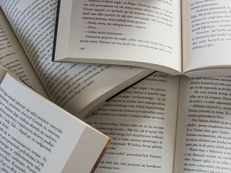 thumbnail Presentazione libro “Mi è caduta una poesia sul naso”
