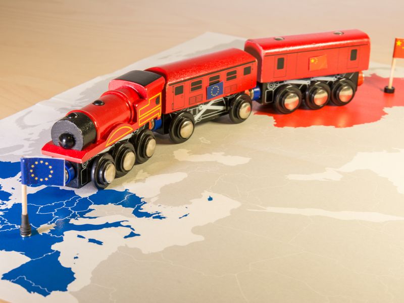 thumbnail Conversazione: uno sguardo sul mondo. Cina ed Europa a confronto